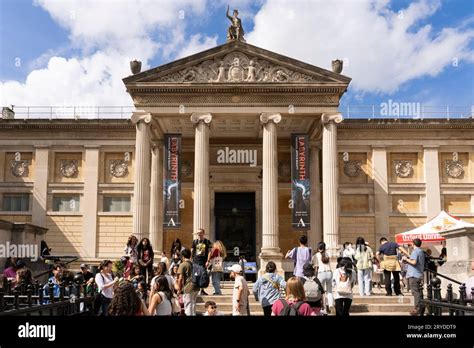 english city site of the ashmolean museum codycross|English city, site of the Ashmolean Museum CodyCross .